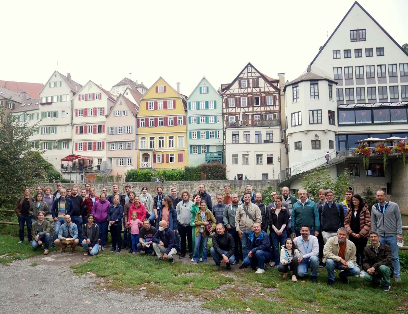 Group photo of the graph drawing symposium